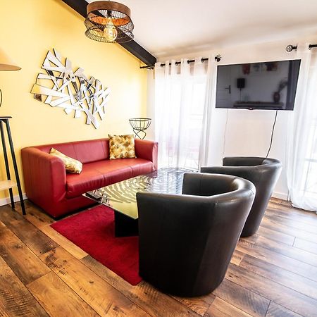 Le Dupe Aparthotel Brissac-Quince Bagian luar foto