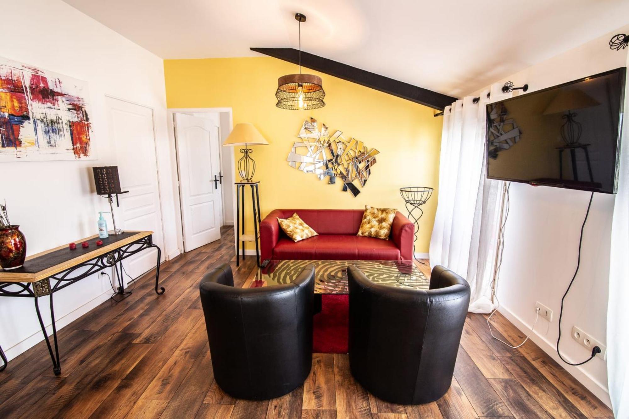 Le Dupe Aparthotel Brissac-Quince Bagian luar foto
