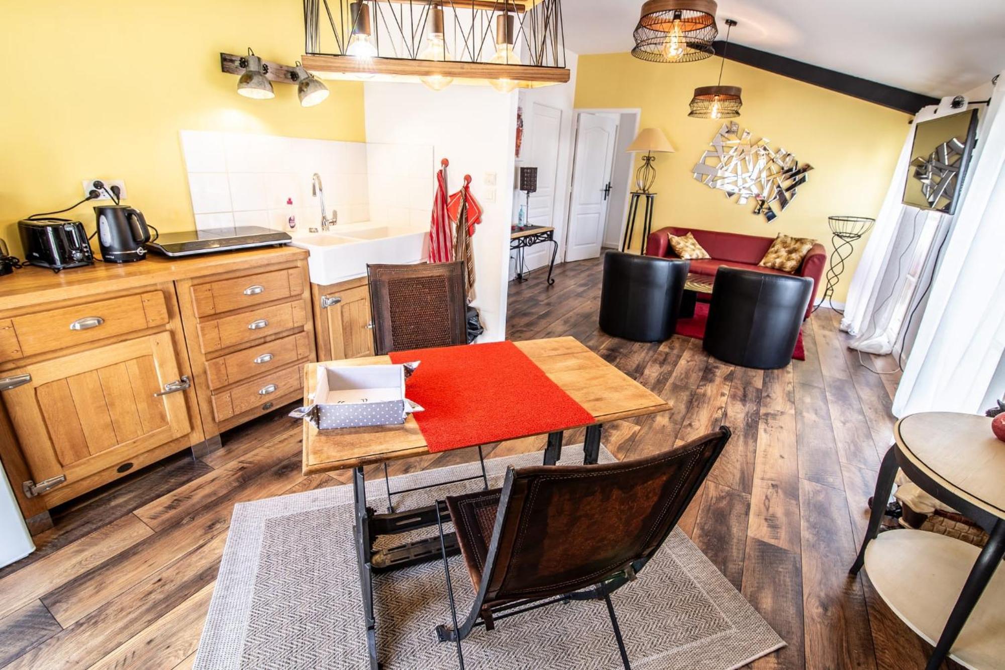 Le Dupe Aparthotel Brissac-Quince Bagian luar foto